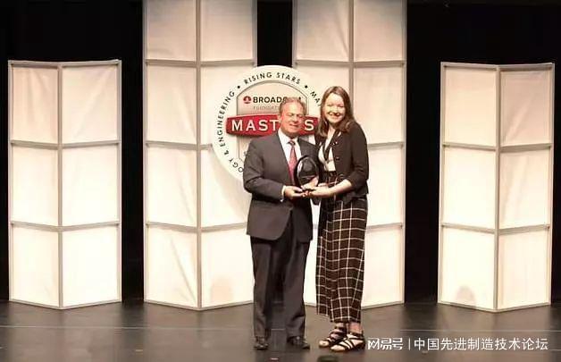 汽车A柱视野盲区大难题,竟被美国一14岁姑娘轻松解决!