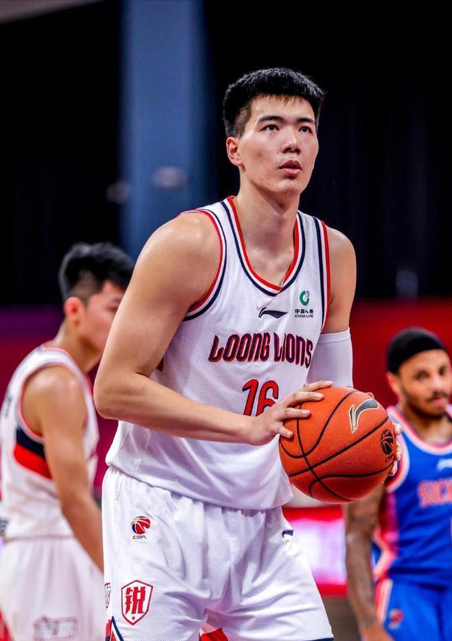 六名国字号球员！广东宏远阵容大升级，杜锋冲击第12冠