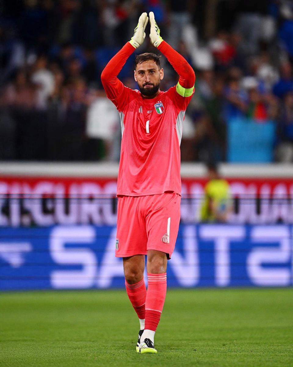 八年等待!加图索怒吼:蓝衣军团回来了!5-0,重燃世界杯希望